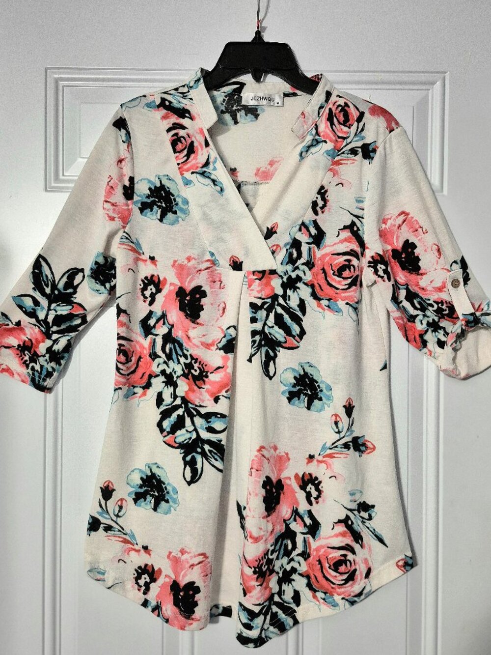 JCZHWQU ,Women's Top. Medium ,Floral on white.